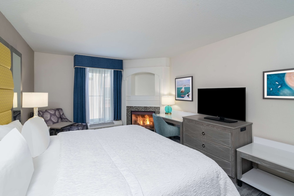 Hampton Inn & Suites Amelia Island-Historic Harbor Front 14/44
