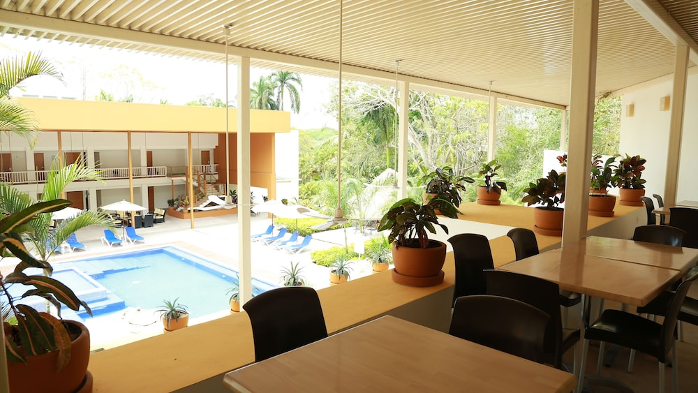 Hotel Ixzi Plus 44/63