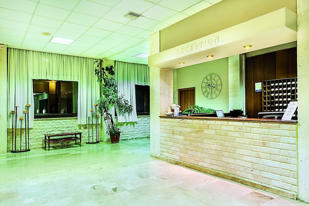 Xenios Theoxenia Hotel 15/55