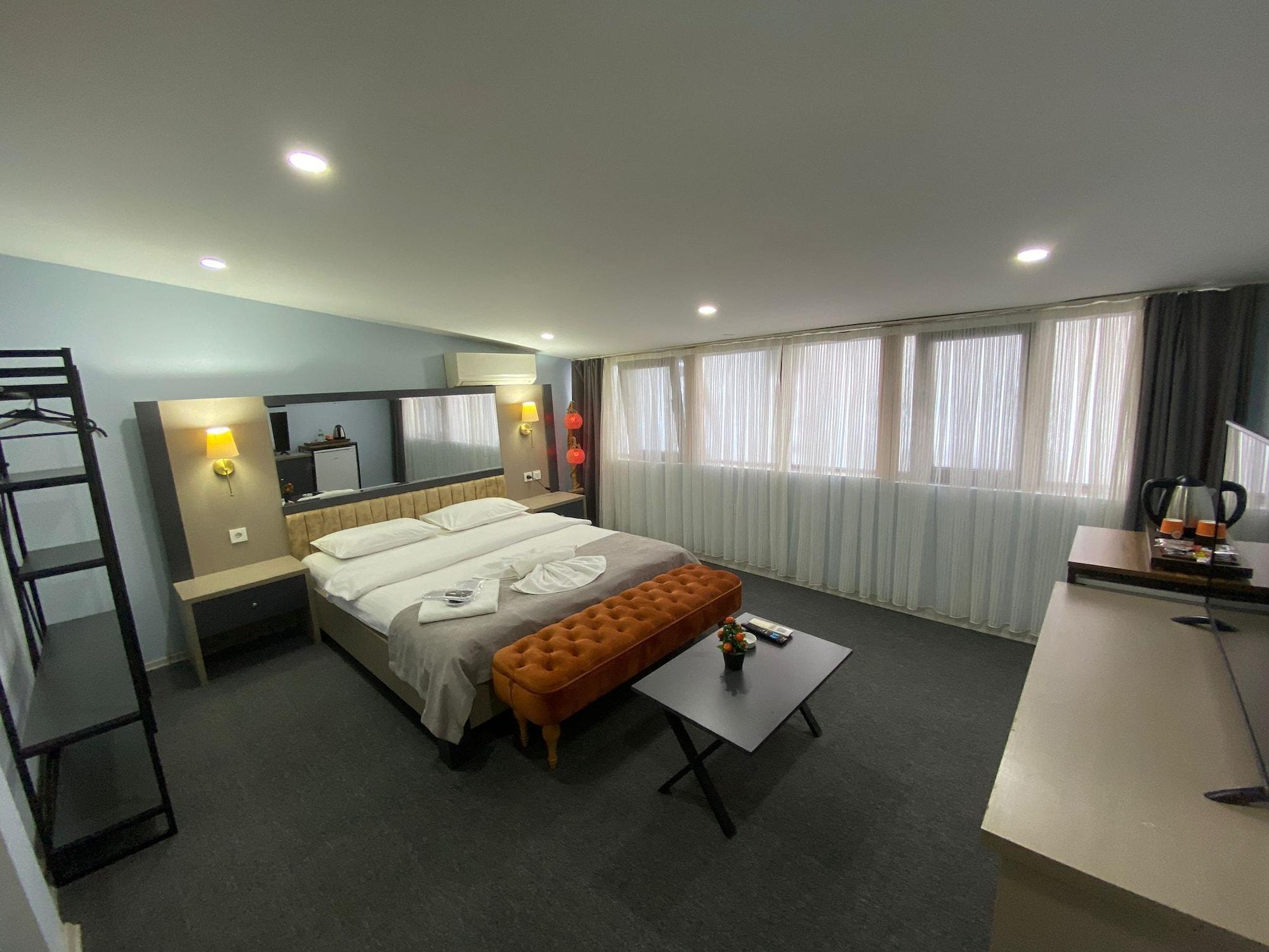 Linda Hotel Kadikoy 3/20