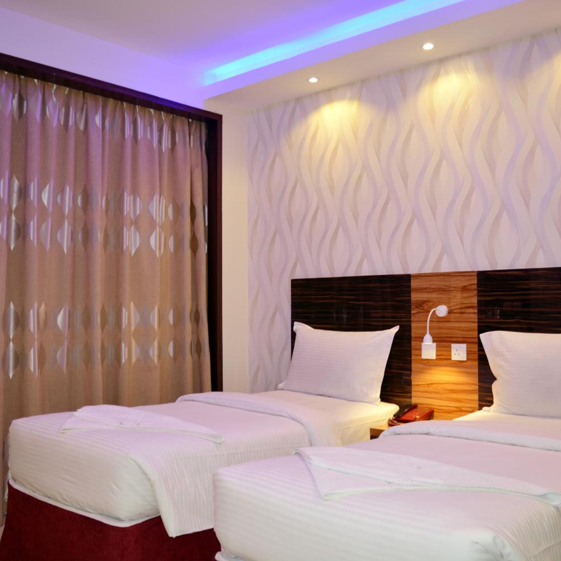 Zagy Hotel 17/84