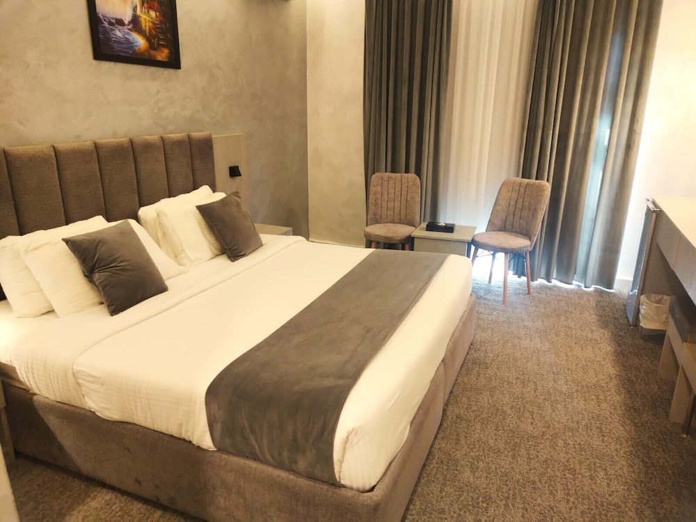 1 Bedroom, Suite, Apartment, King Bed