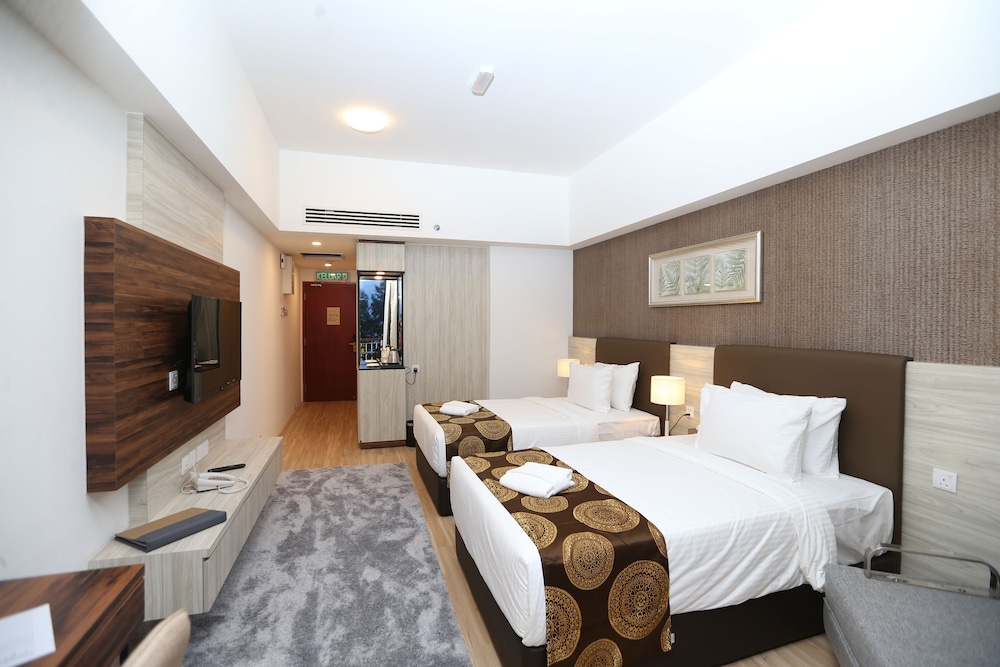 Amerald Resort Hotel 16/35