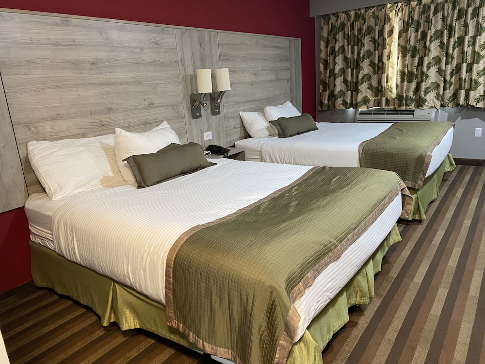Ramada by Wyndham Medicine Hat 29/75