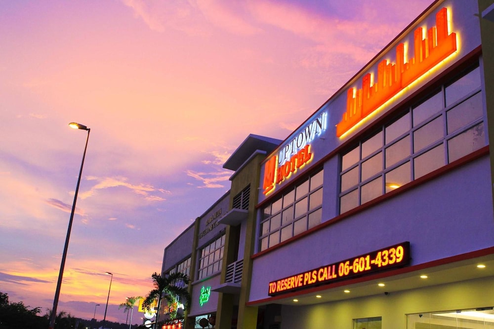 Uptown Hotel Seremban 4/50