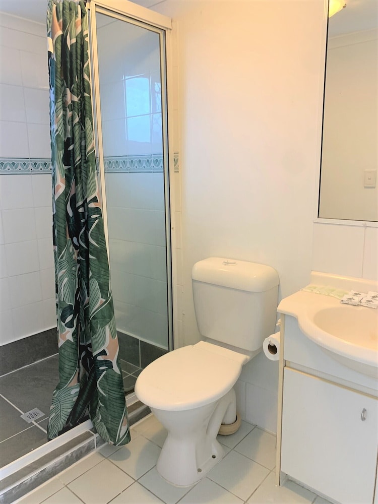 Broadwater Keys 72/72