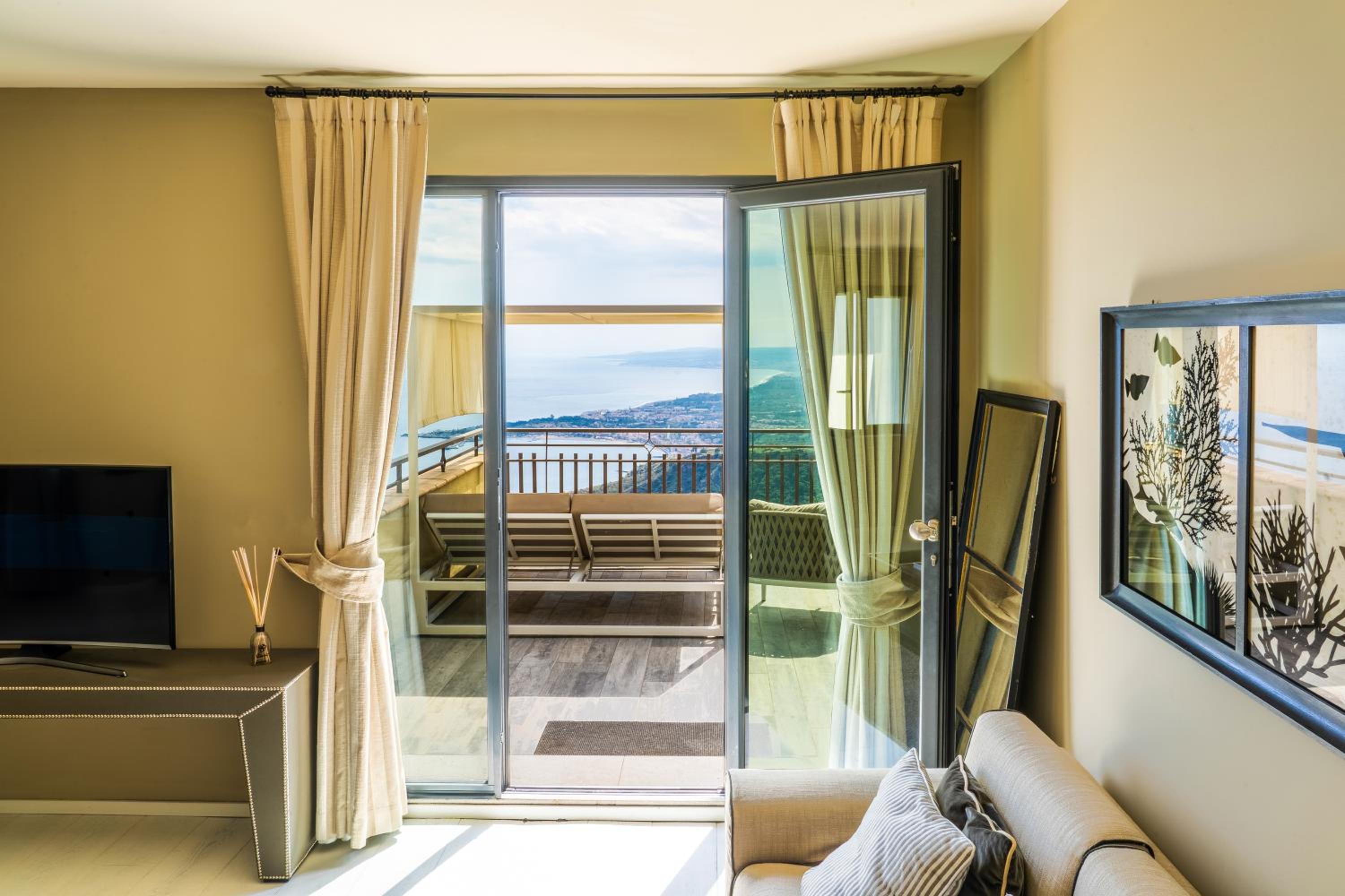 جناح حصري بإطلالة على البحر، Hotel Villa Ducale 3/3