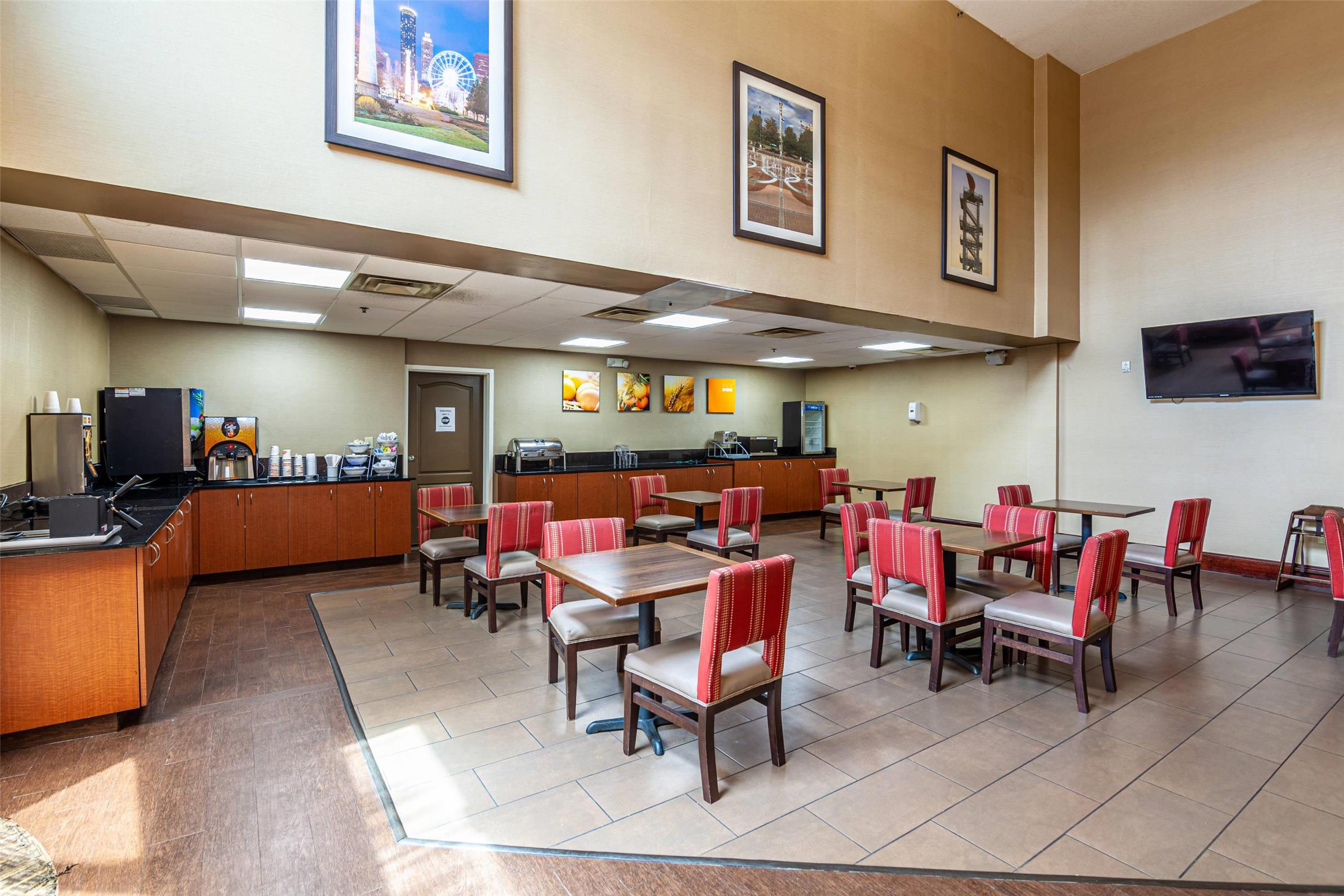 Comfort Suites Morrow- Atlanta South 24/39