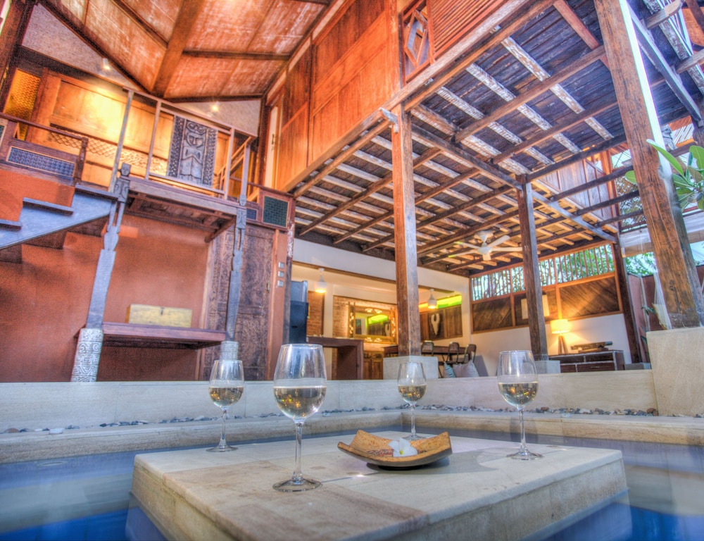 Apalagi Villas 9/50