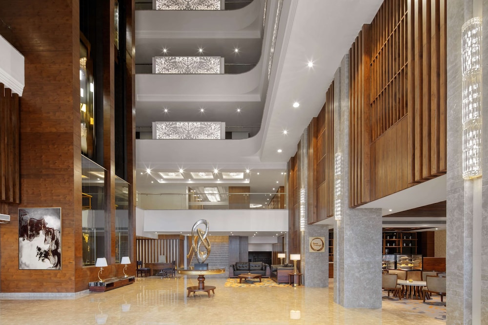 Radisson Chandigarh Zirakpur 5/64