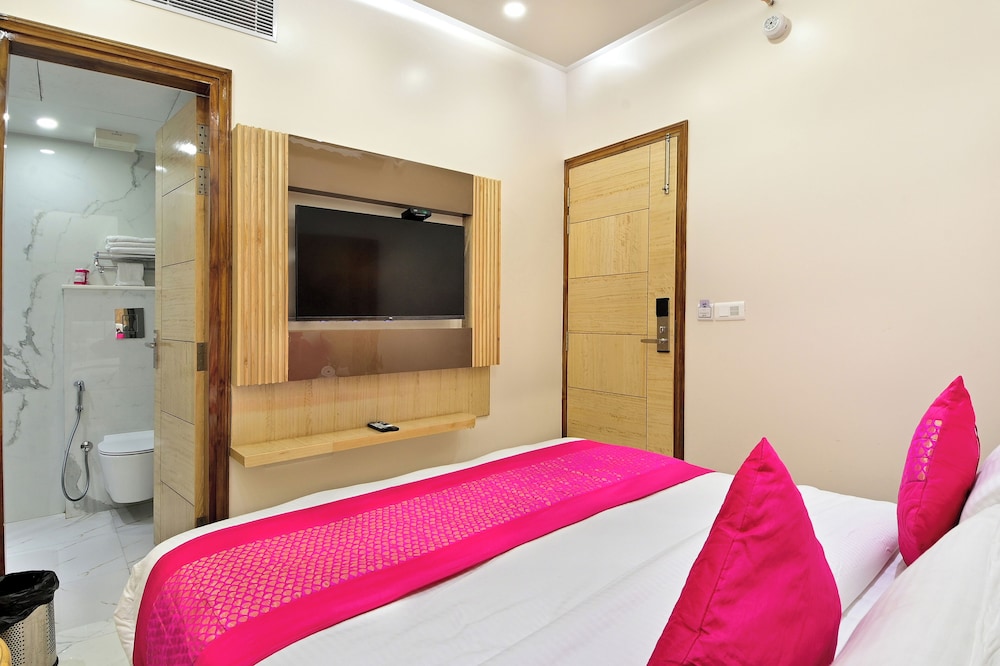 Hotel Aman International 23/67