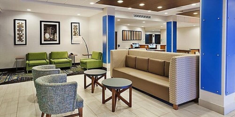 Holiday Inn Express & Suites Griffin 38/60