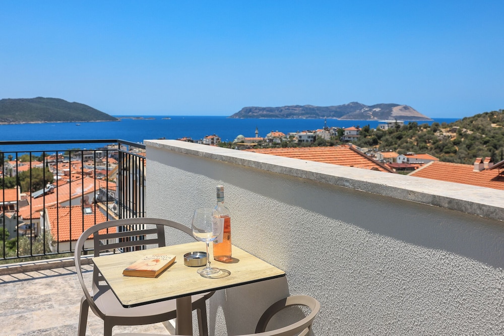 Sole Suites 44/49