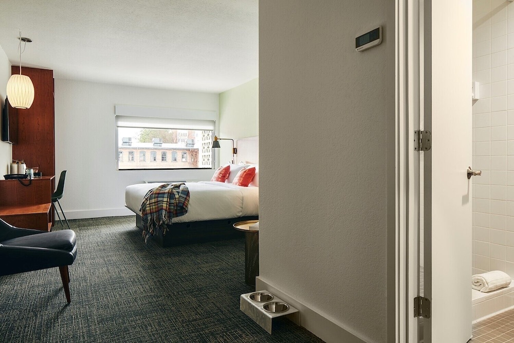 Days Inn - Raleigh Downtown 14/19