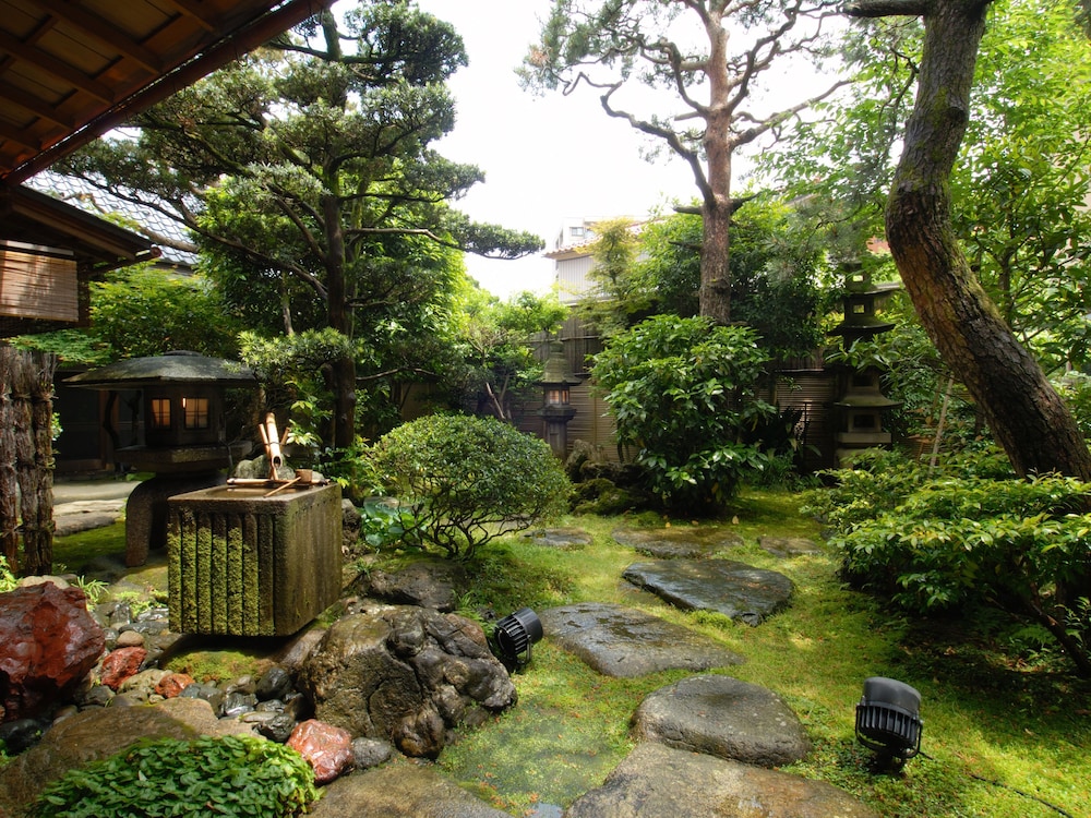 Kinjohro Kanazawa 52/56