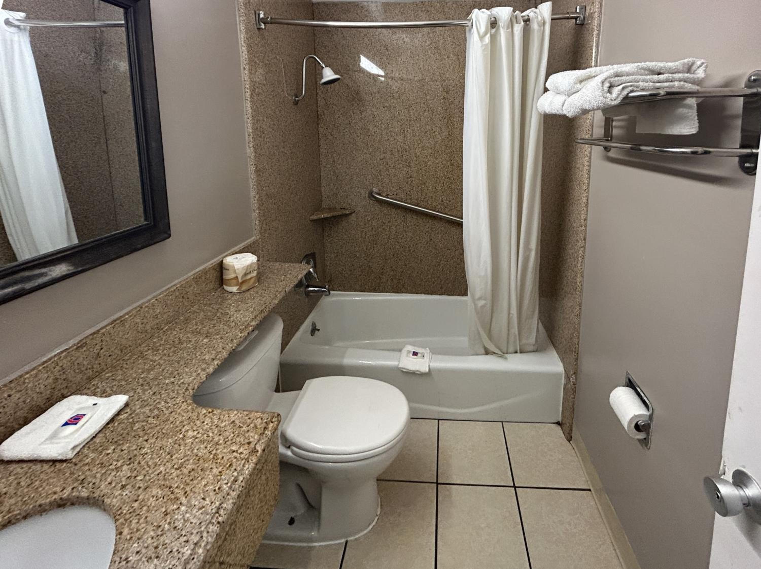 Studio6 Suites Buena Park, CA – Anahiem/Near Maingate Knotts 33/33