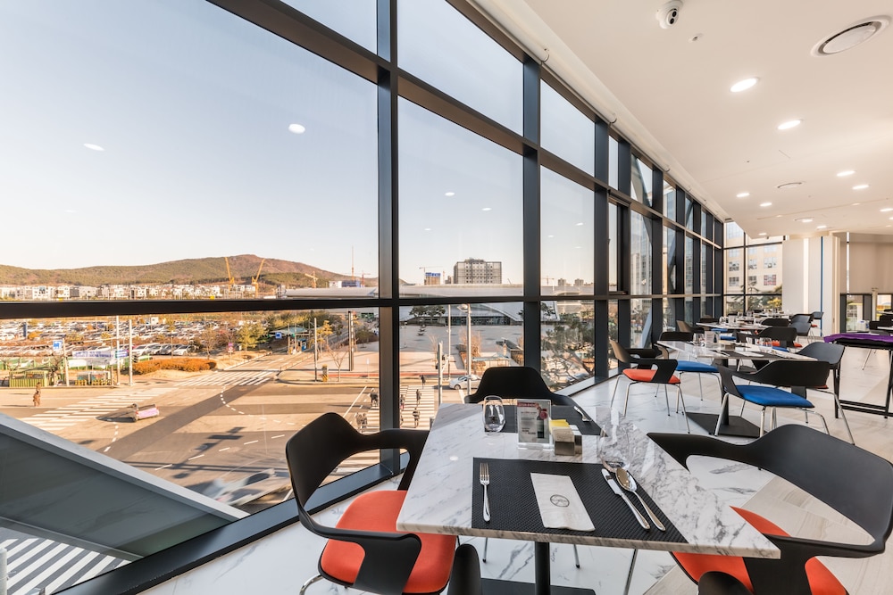 Days Hotel & Suites by Wyndham Incheon Airport 31/50