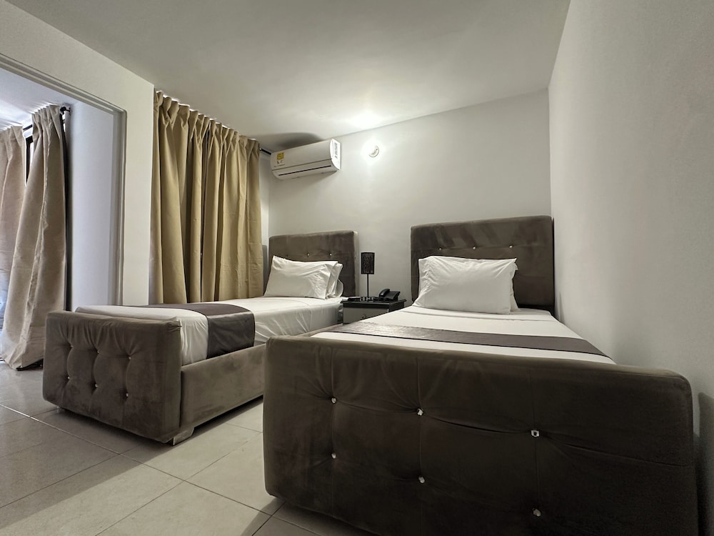 Hotel Roosevelt Plaza 14/55