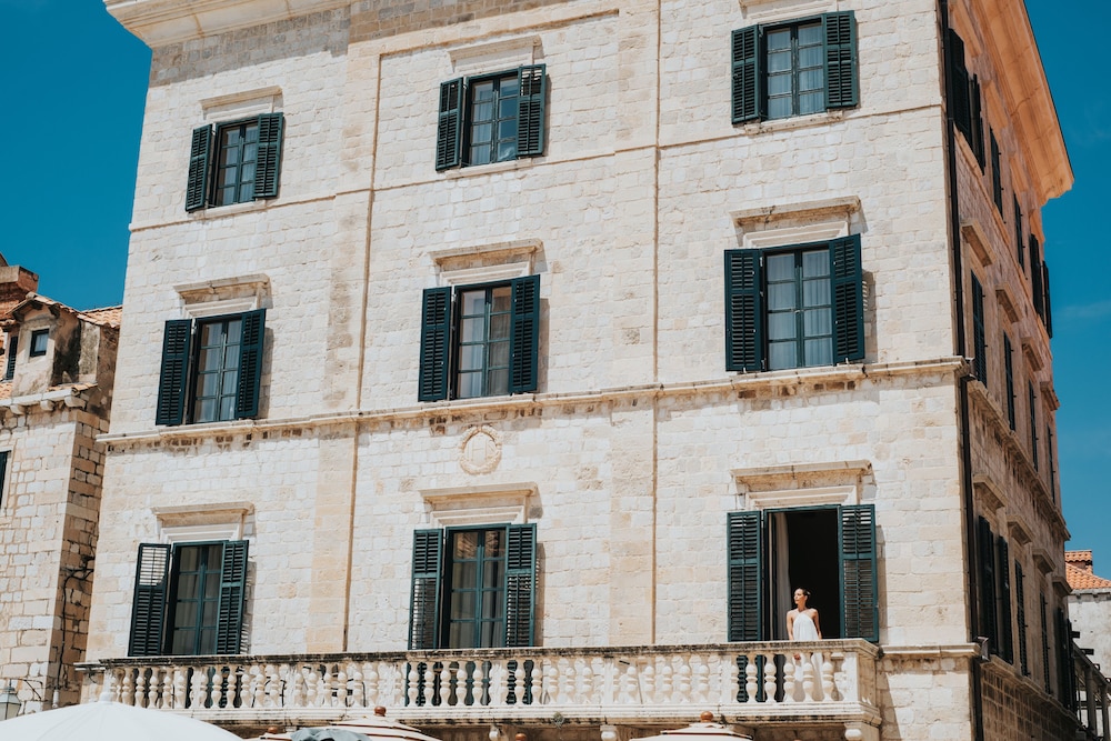 The Pucic Palace 5/69