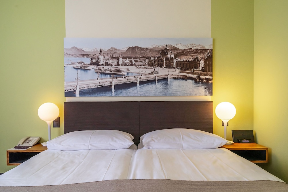 Seehotel Kastanienbaum 33/44