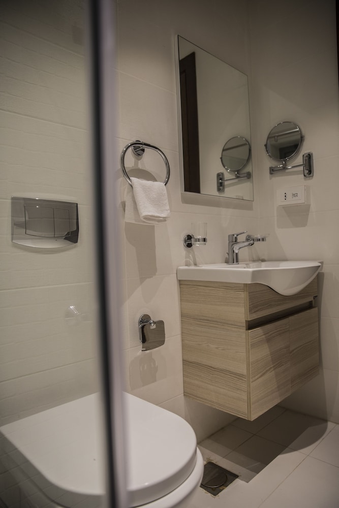 Naylover Hotel Suites 47/50