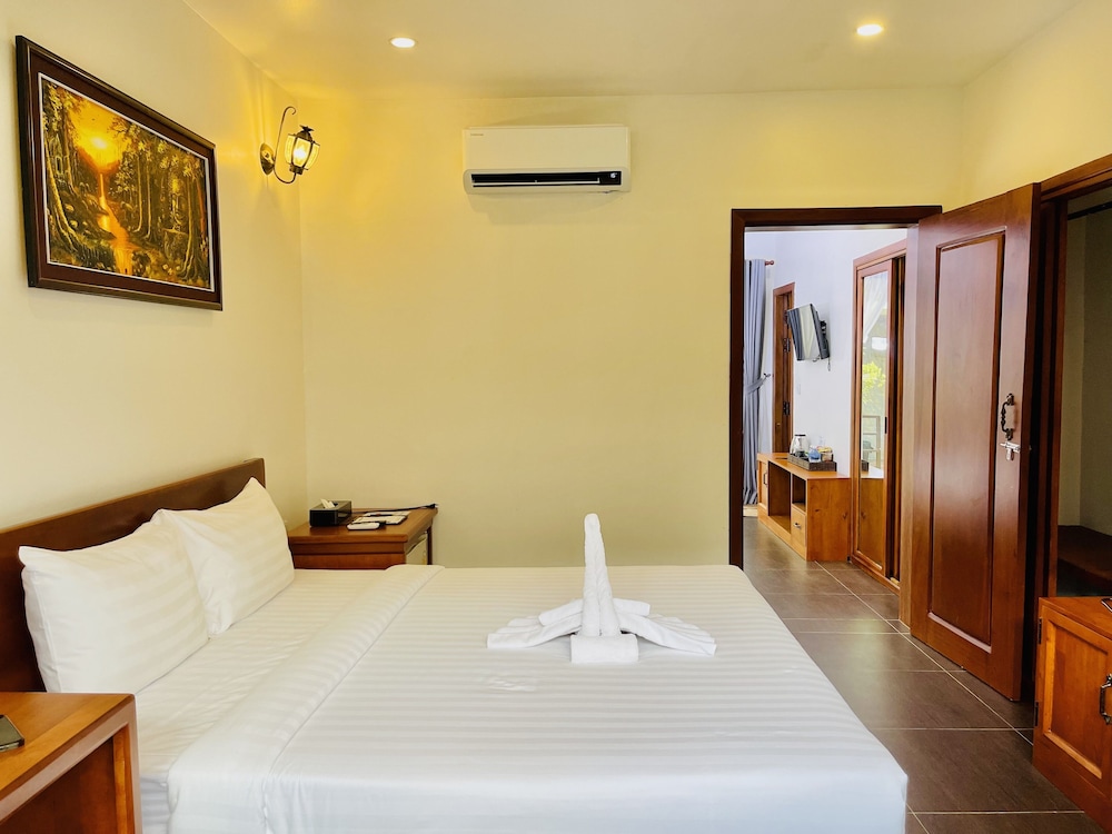 2 Bedrooms, Family, Bungalow, 2 King Beds, 2 Bathrooms, Ground Floor