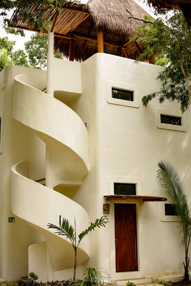Mi Kasa Tu Kasa Bacalar by Nah Hotels in BACALAR