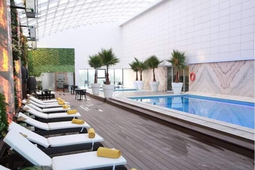 RODINA Hotel 43/49
