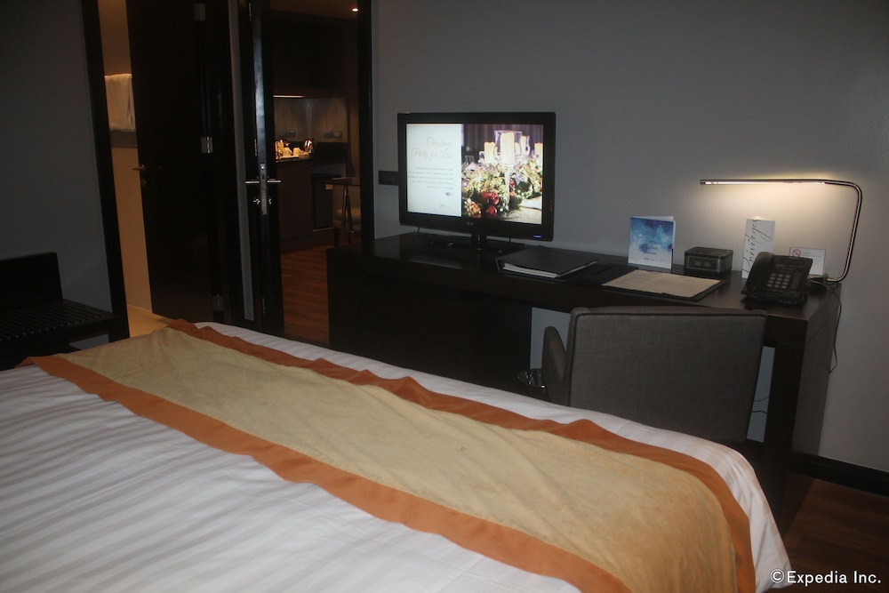 F1 Hotel Manila BGC 20/65