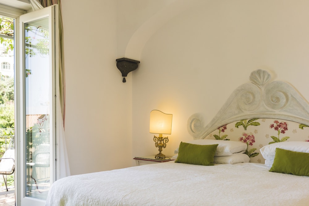 Palazzo Murat Hotel 35/57