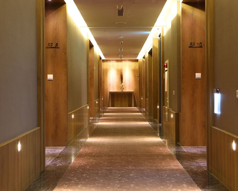 Imperial Dynasty Boutique Hotel 10/20