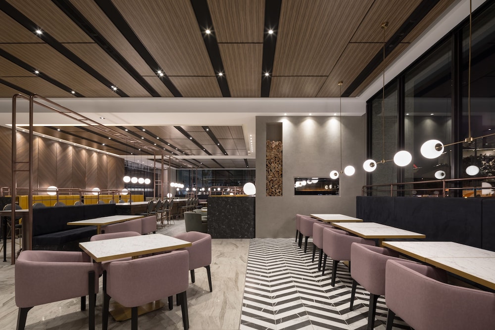 LakeShore Hotel Tainan 51/65