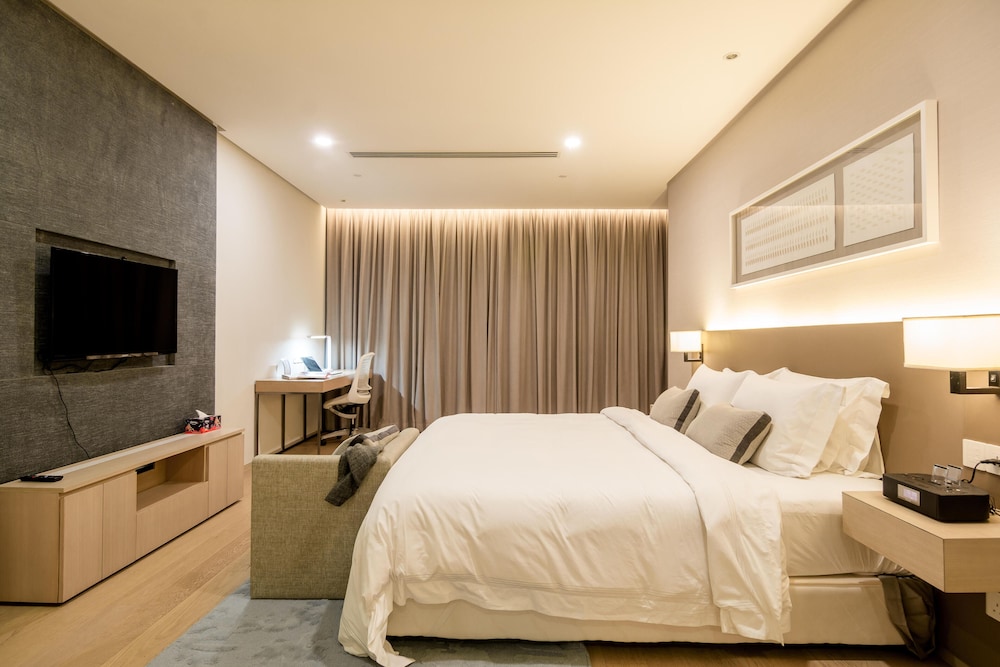 188 Serviced Suites & Shortstay Apartments 6/36