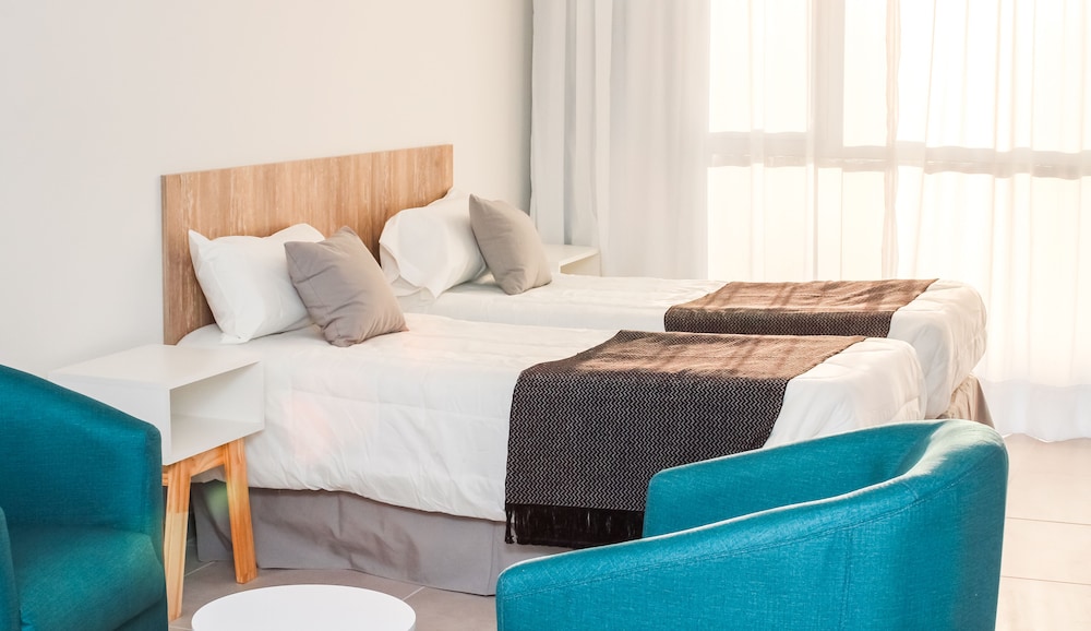 Ramada Residences by Wyndham Puerto Madryn CQ Mitre 12/52