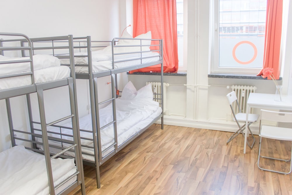 MAC City Hostel 13/33