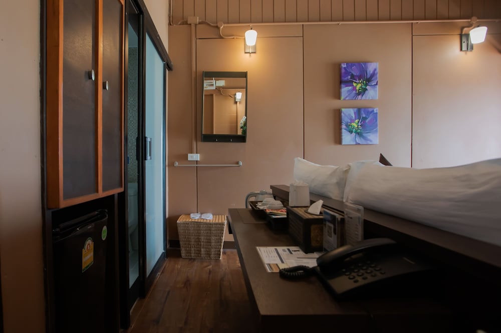Chareena Hill Beach Resort 50/70
