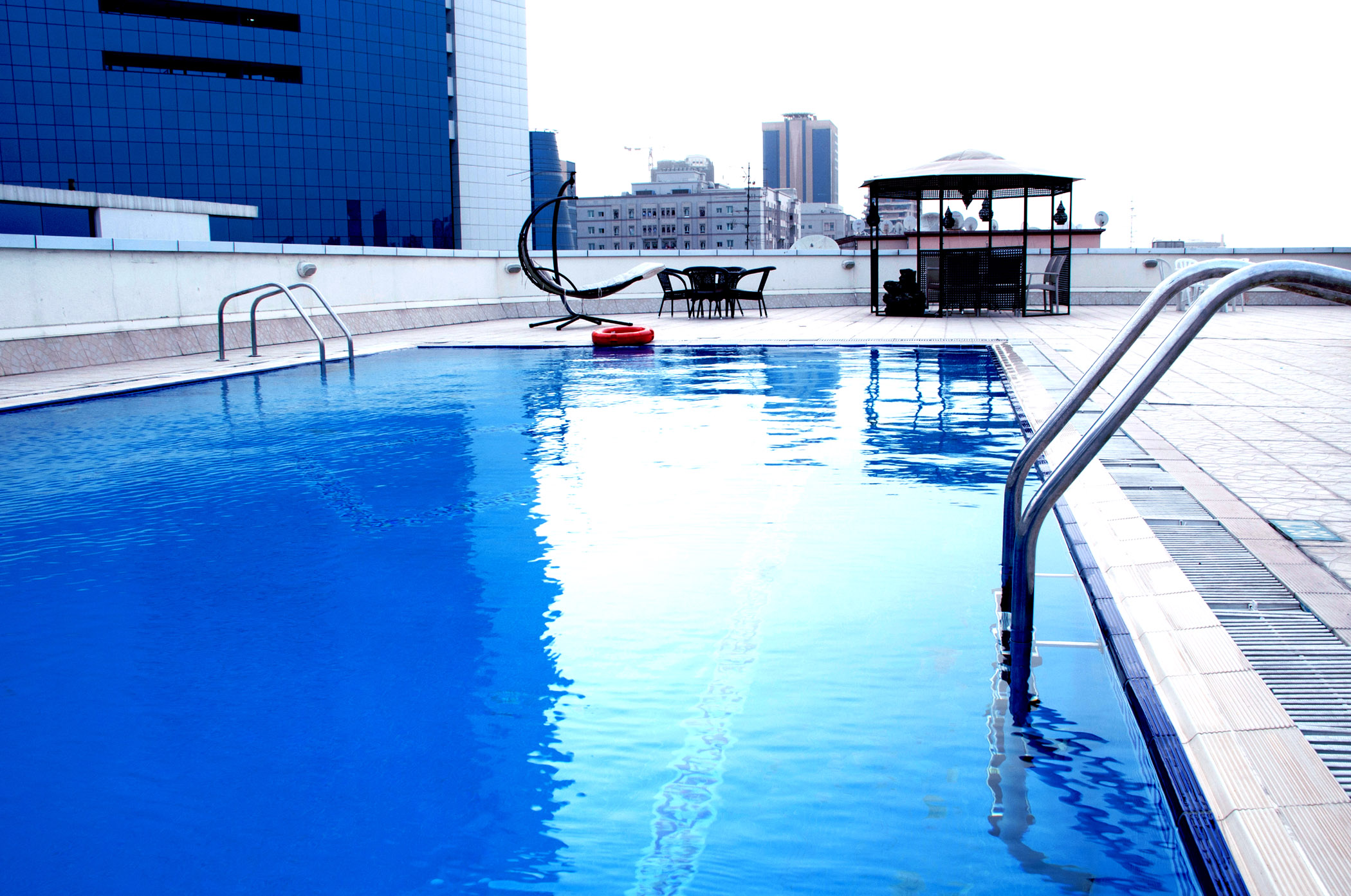 swimming pool spa