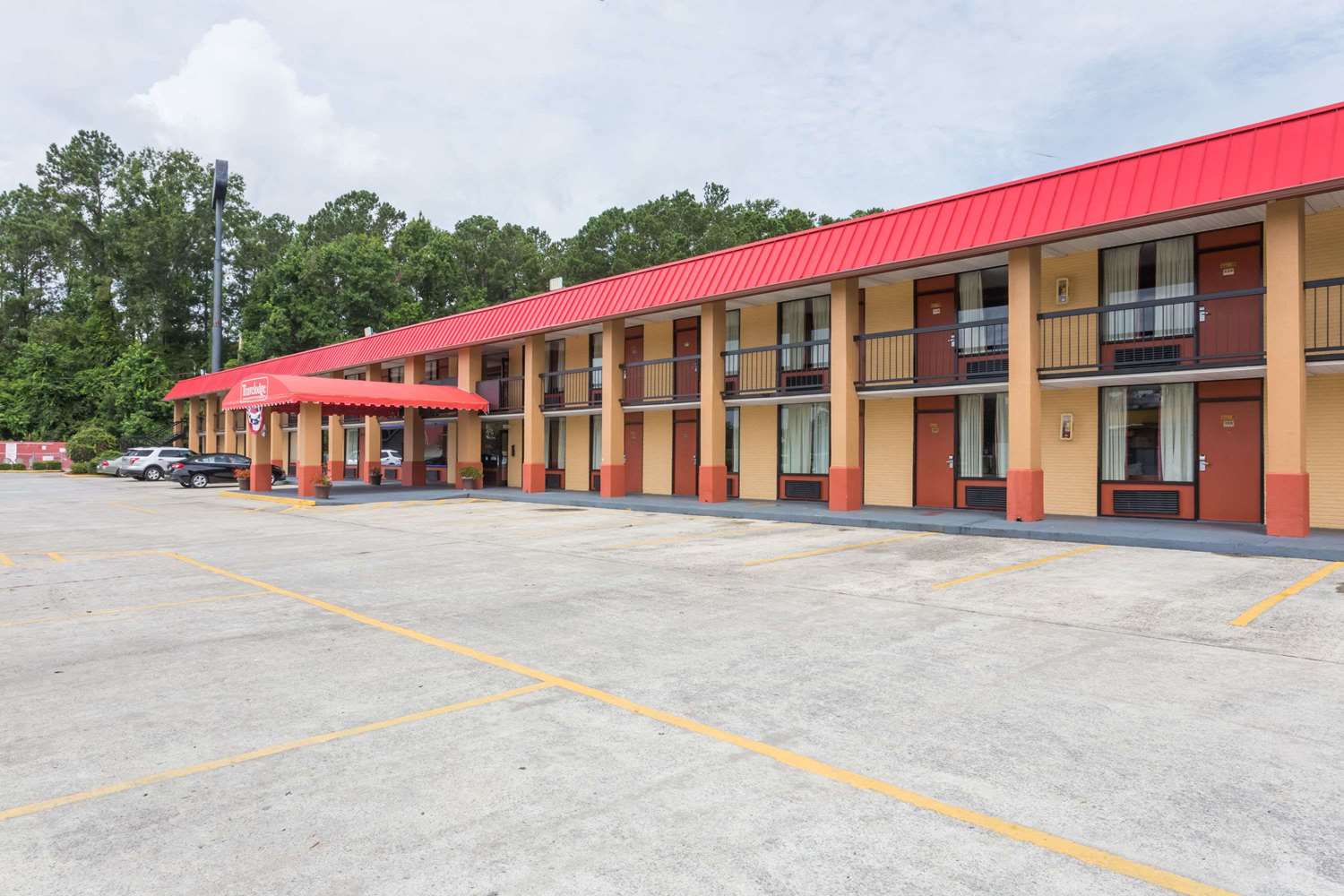 Travelodge By Wyndham Savannah Area/Richmond Hill 13/19