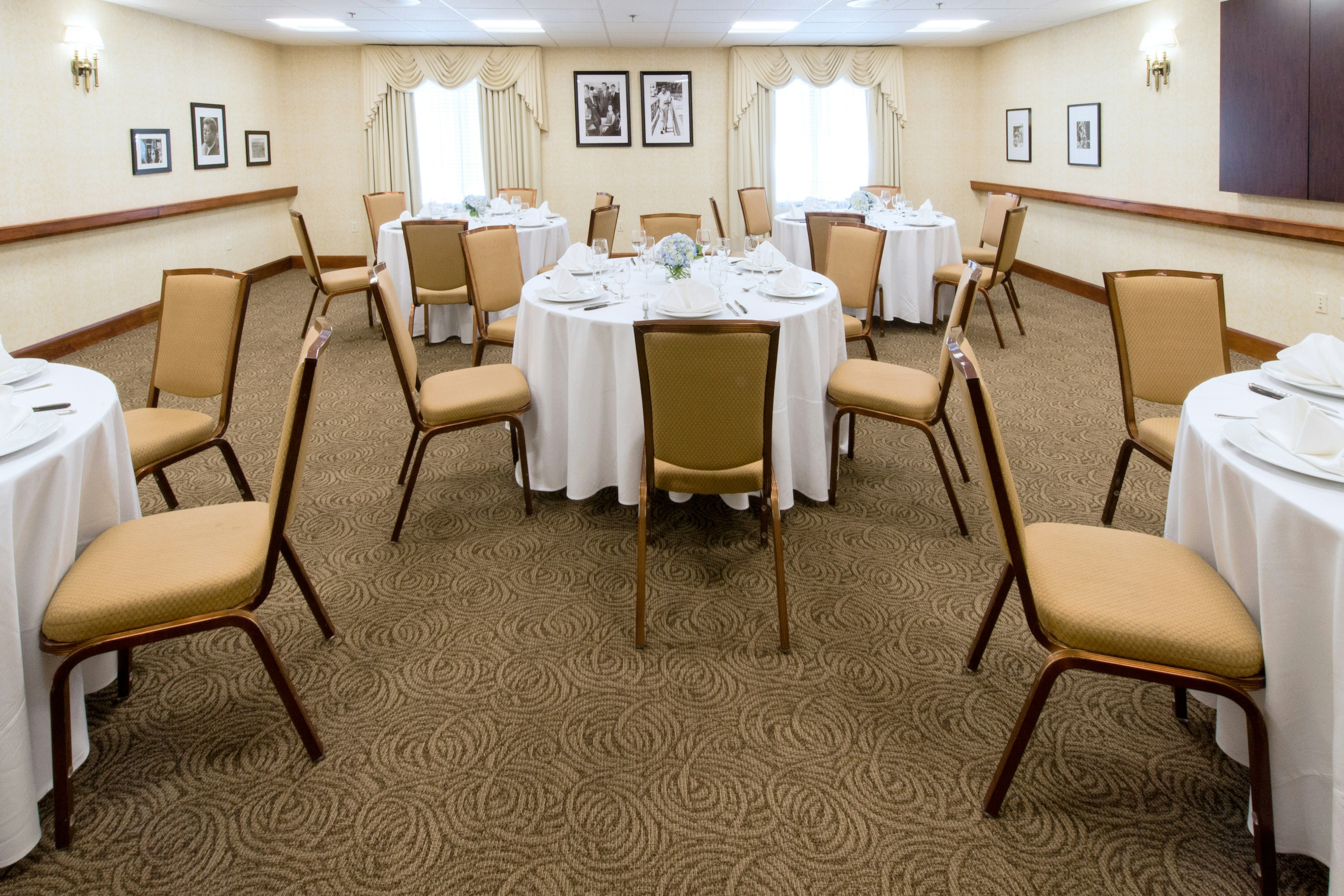 Hampton Inn Boston-Norwood 44/52