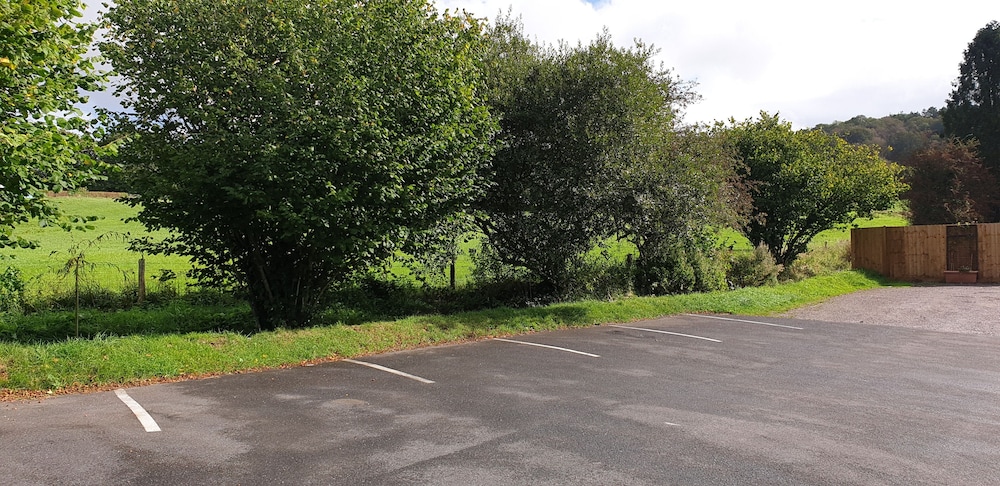 Monkton Court Hotel 30/50