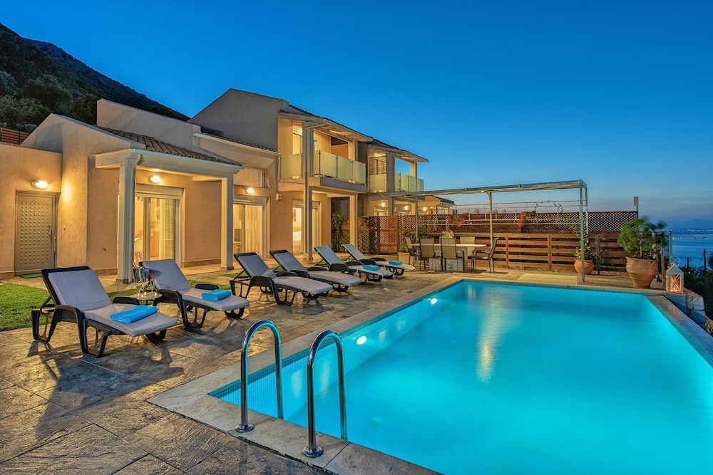 Ionian Heaven Villas 23/56