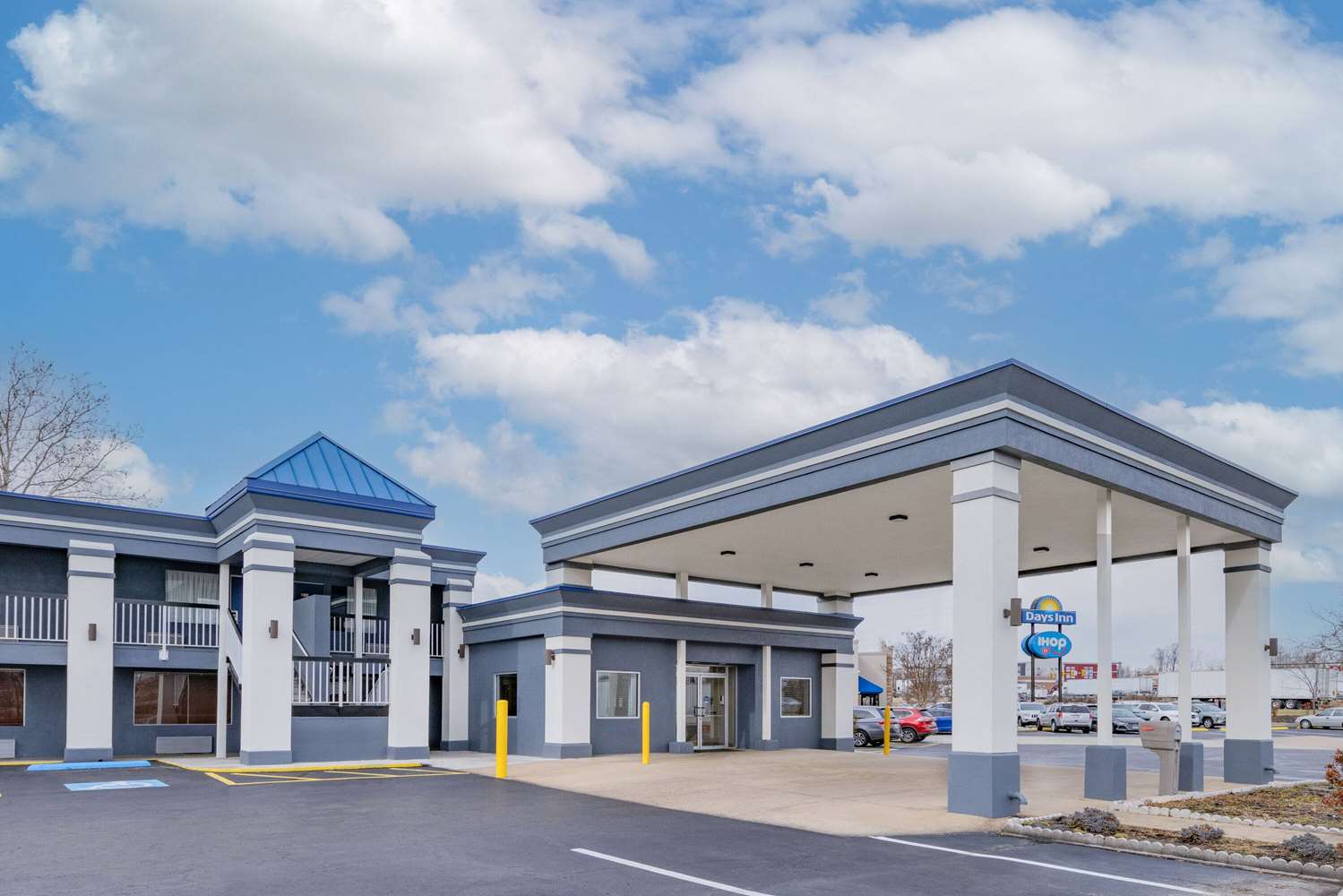 Days Inn By Wyndham Fredericksburg North 34/41
