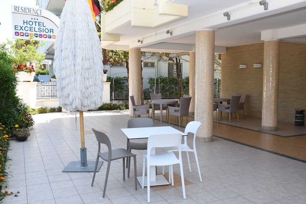 Hotel Excelsior 23/43
