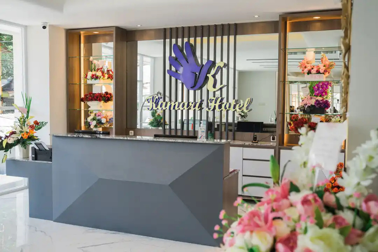 Kamari Hotel Ambon 2/11
