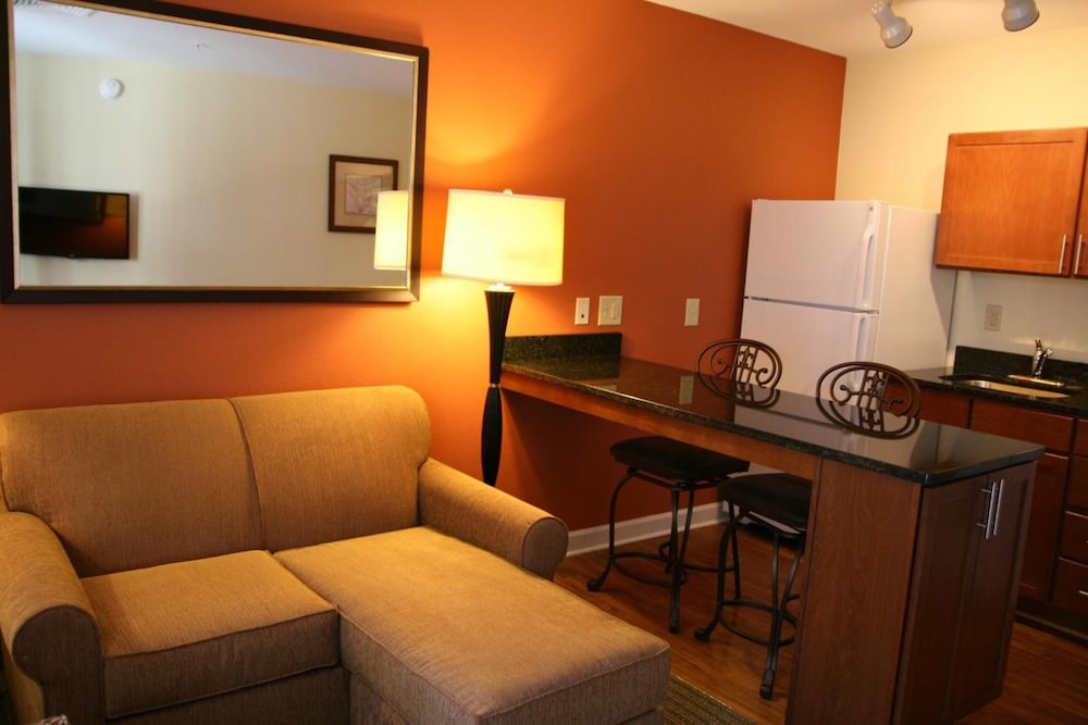 Affordable Suites Fayetteville 39/46