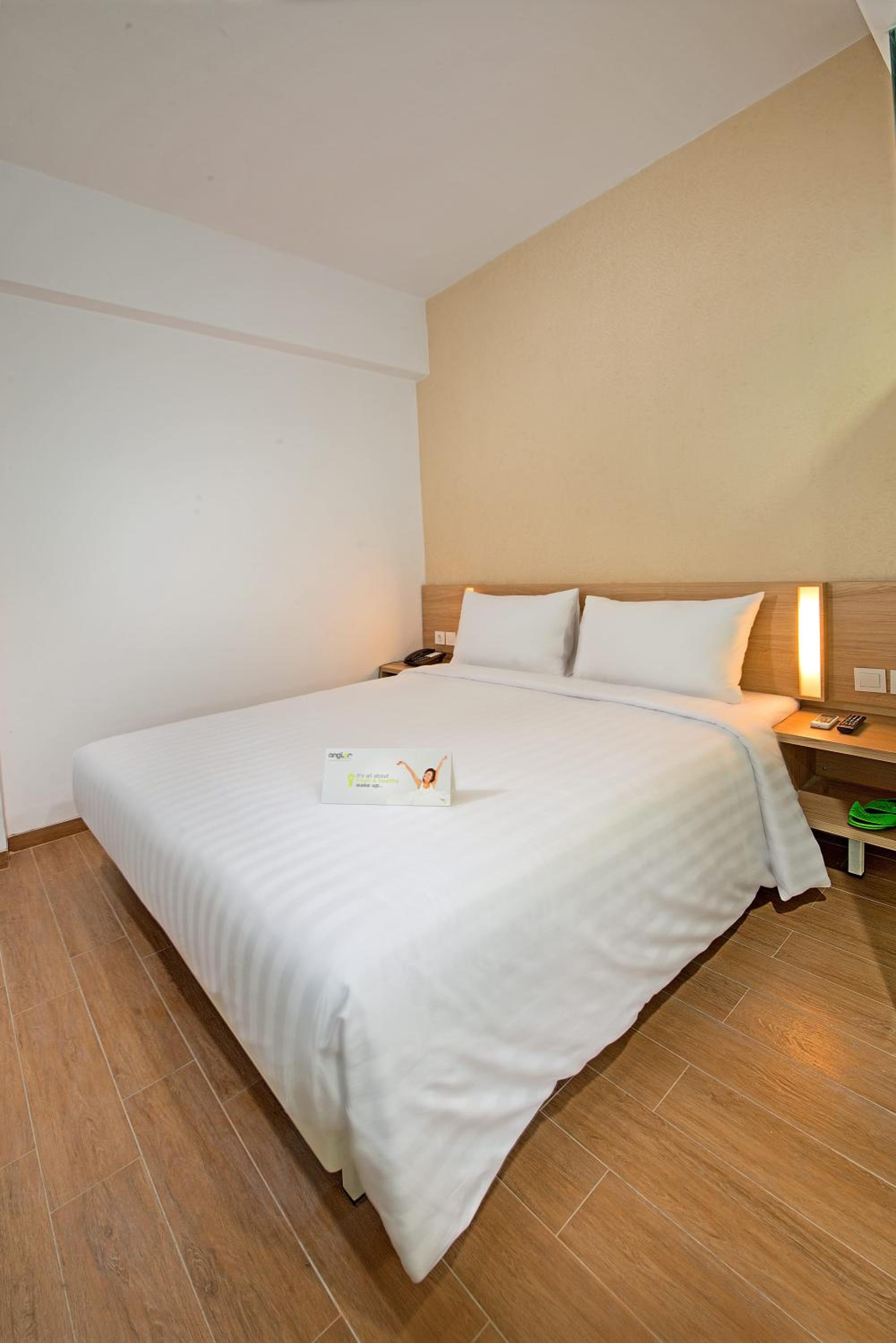 Room, Single