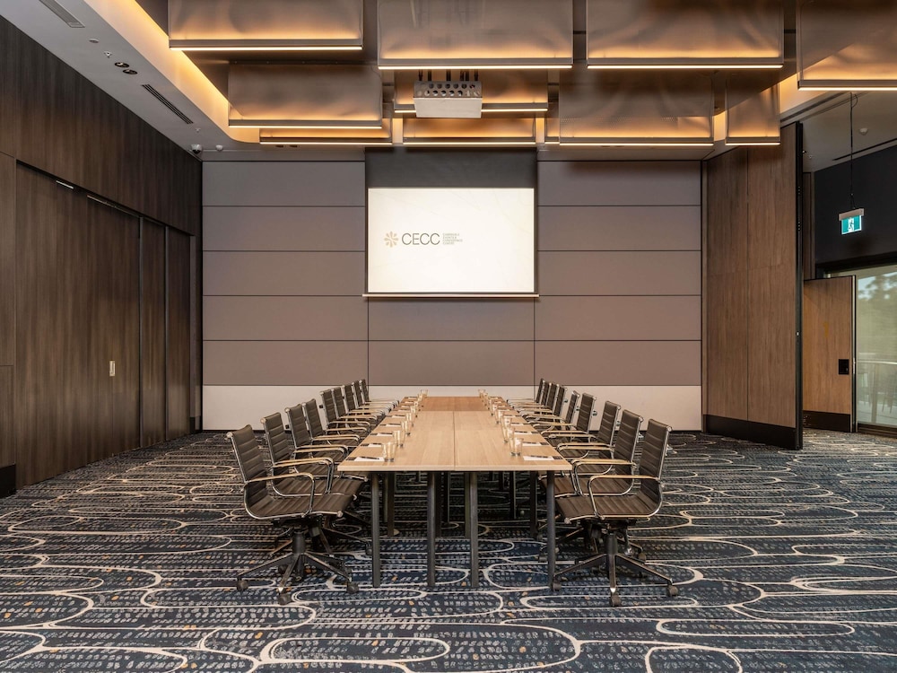 Novotel Sydney Cabramatta 37/47