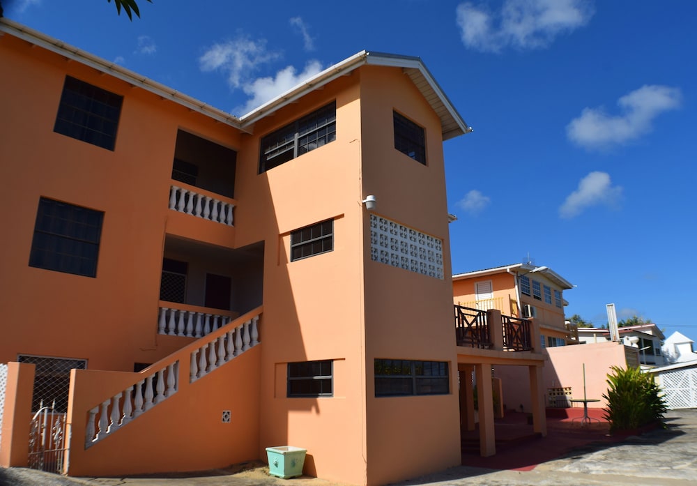 Shonlan Inn And Apartments 1/20