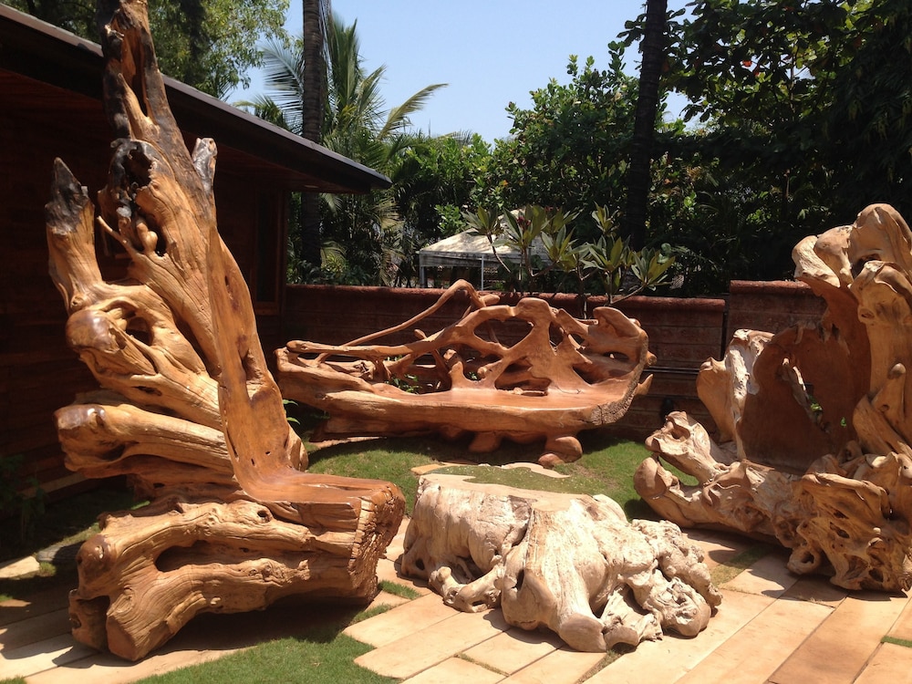 The Baga Beach Resort 64/66