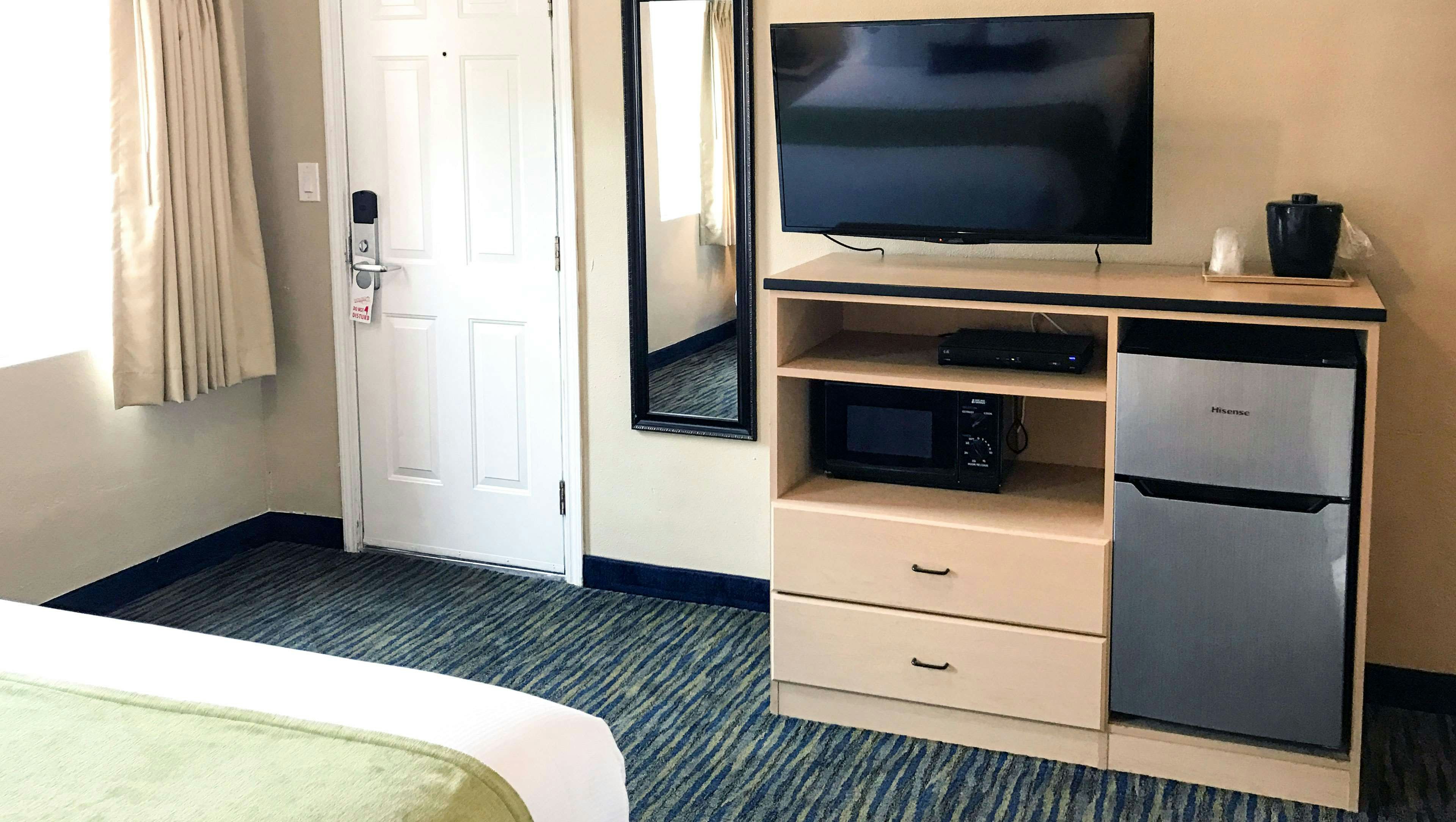 Napa Discovery Inn 33/42